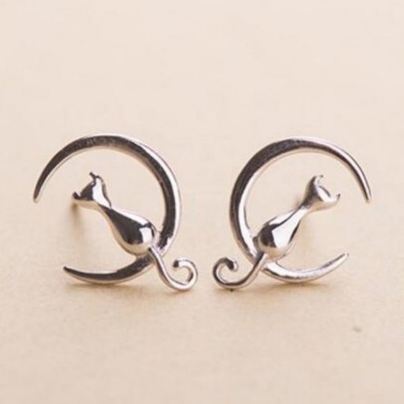 NEW 925 Sterling Silver Cat Moon Earrings - Picture 1 of 6